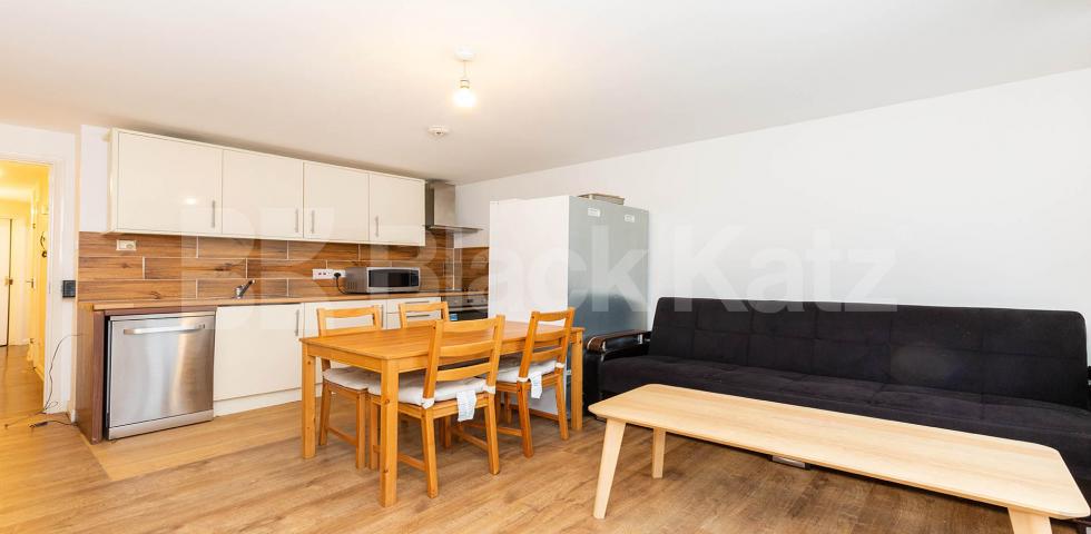 			NEW INSTRUCTION!, 2 Bedroom, 1 bath, 1 reception Flat			 Bunning Way, CALEDONIAN ROAD / KINGS CROSS